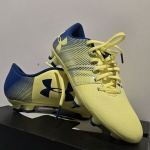 NIB-Youth Size3.5 Under Armour Spotlight DL FG soccer cleats in Lemon/Blue Color